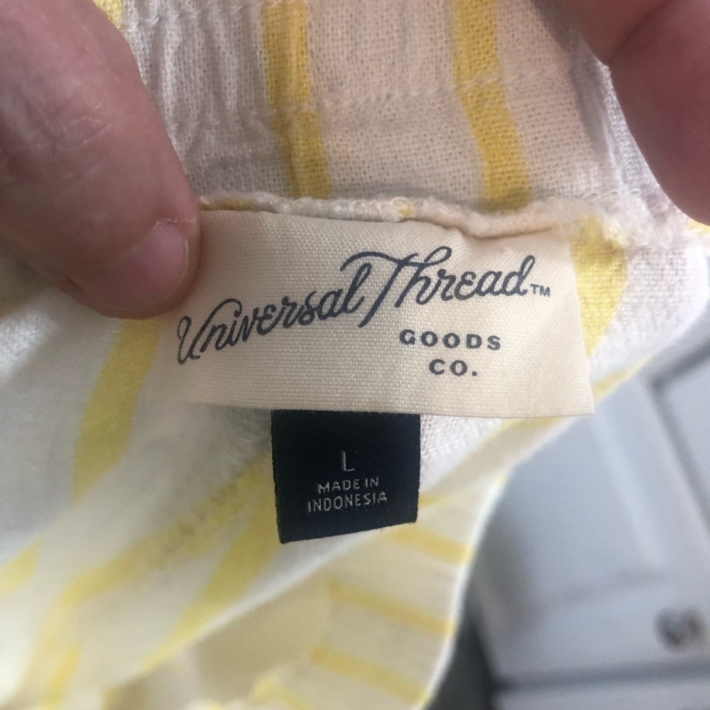 Universal Thread pull on short size Large - Picture 7 of 12